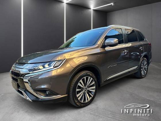MITSUBISHI OUTLANDER 3.0 MIVEC V6 GASOLINA HPE-S AWD AUTOMÁTICO MITSUBISHI OUTLANDER 3.0 MIVEC V6 GASOLINA HPE-S AWD AUTOMÁTICO
